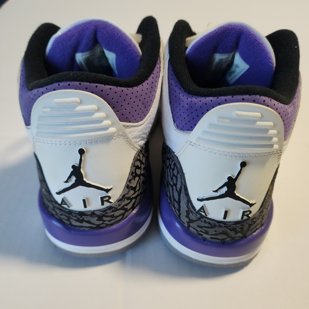 Air Jordan 3 Retro "Dark Iris", Size 7Y - Picture 2 of 10